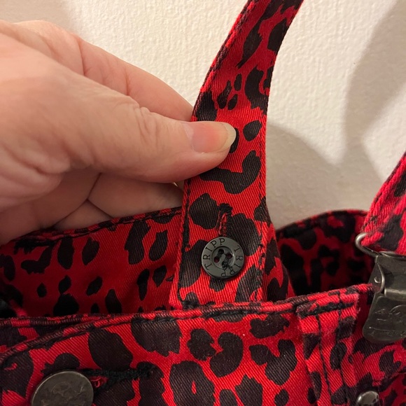 Tripp NYC- size L- red/black w/ suspenders pencil skirt, pockets. NWOT. - Picture 4 of 7